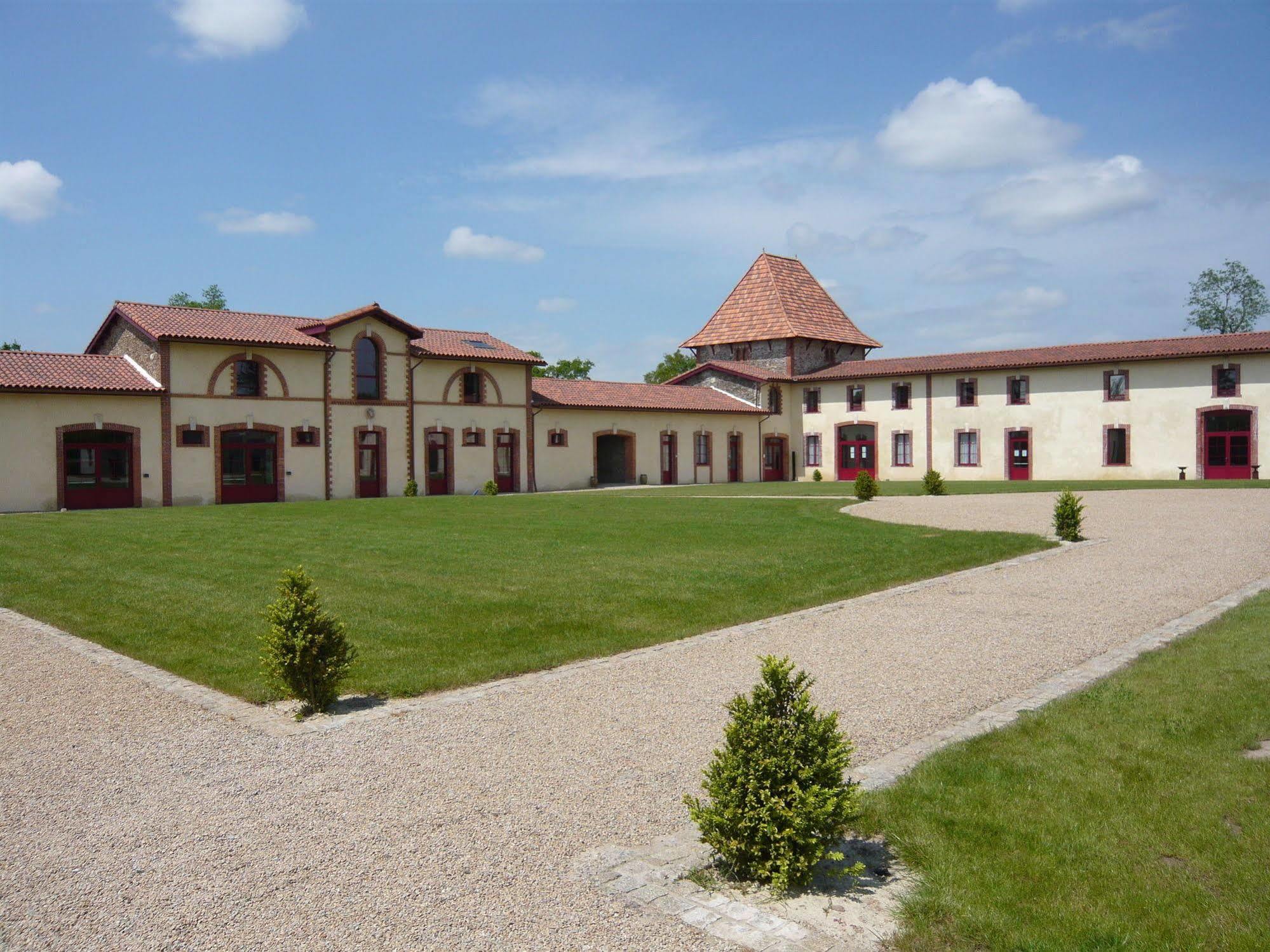 Le Domaine Des Lys Hotel Ancenis Exterior photo