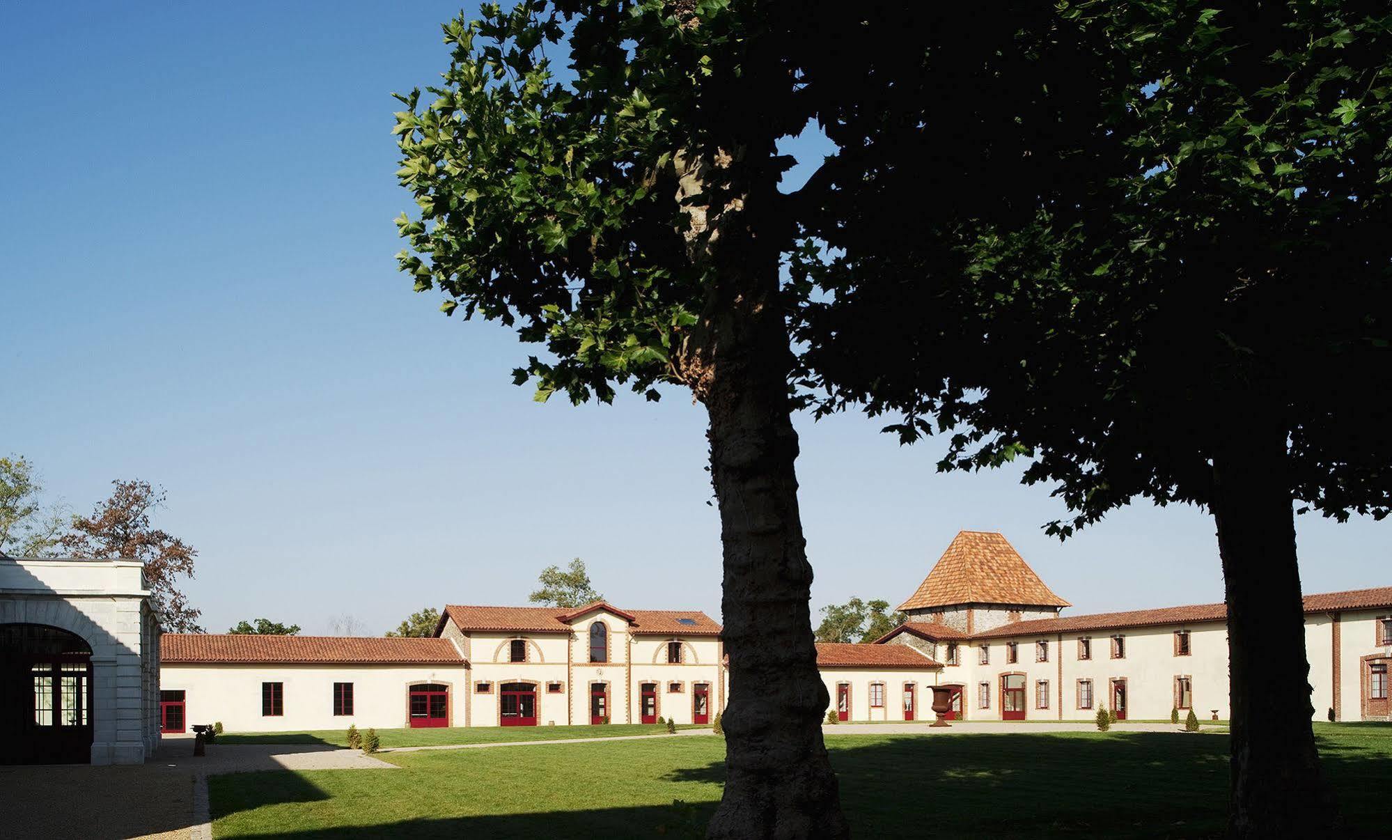 Le Domaine Des Lys Hotel Ancenis Exterior photo